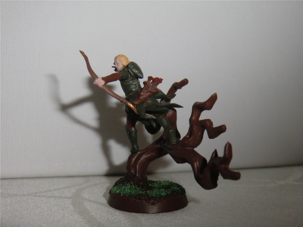 Mirkwood ranger on tree #1